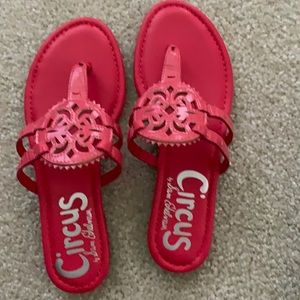 Circus by SamEdelman. Canyon medallion sandal. 6.5